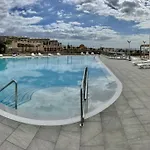 Sun Paradise Beach, Wifi, Sea Views, And Pool *